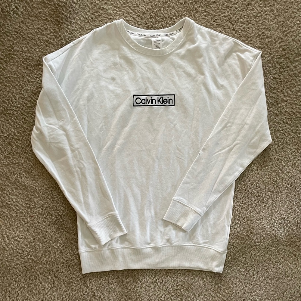 Calvin Klein women’s XXS White Crewneck Sweater Box Logo